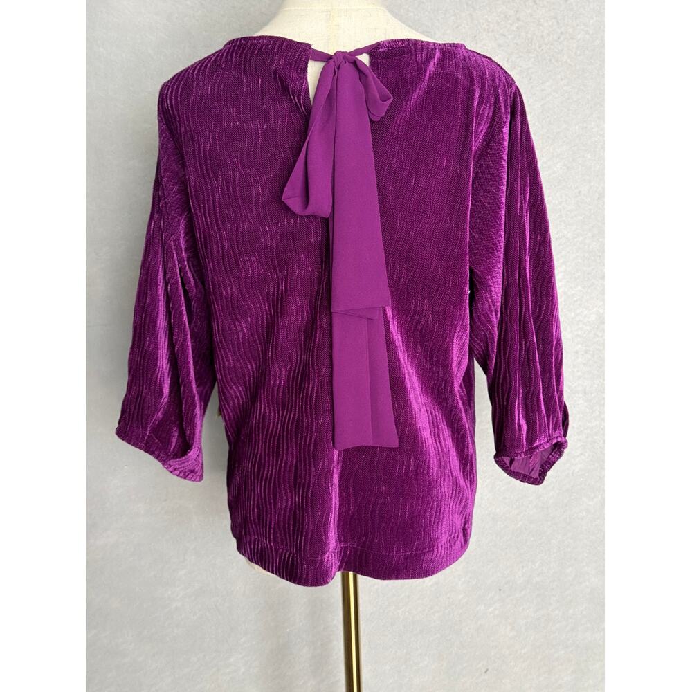Tru Luxe Crinkle Velvet Top Round Neck with Bow Tie in Plum Women's Medium NEW - Picture 5 of 11